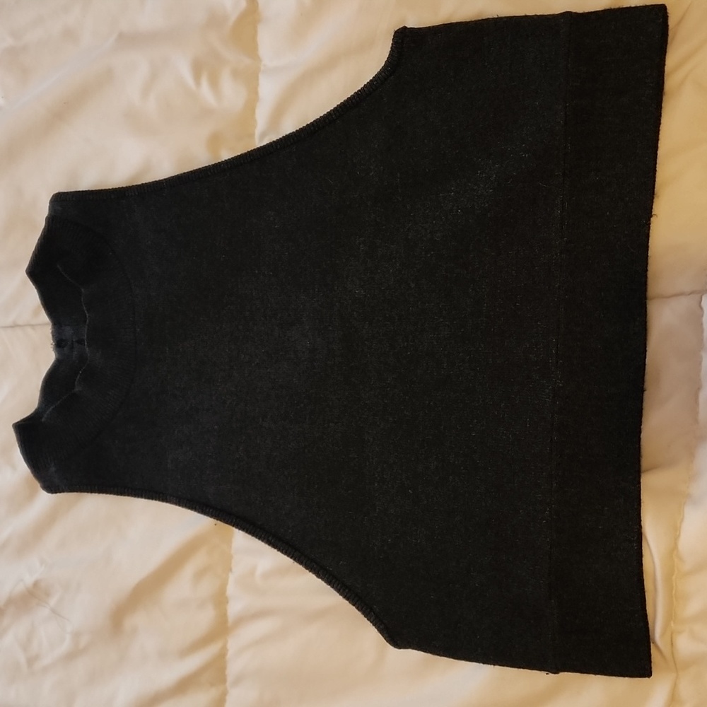Sleeveless sweater